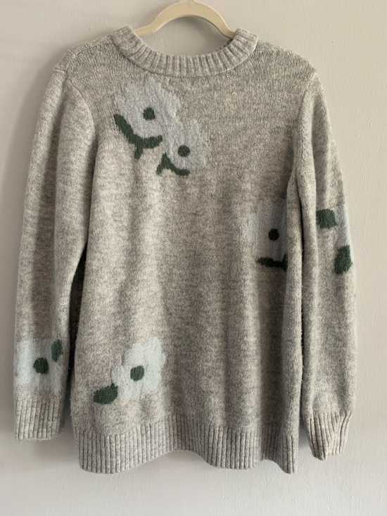 Market & Spruce Sweaters - MARKET & SPRUCE Gray Sweater with Green Accents